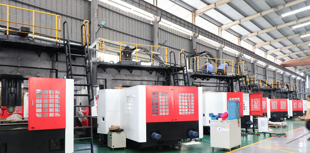 巨高機(jī)床公司車(chē)間(圖3)